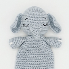 Elephant Lovey amigurumi by AmiAmore
