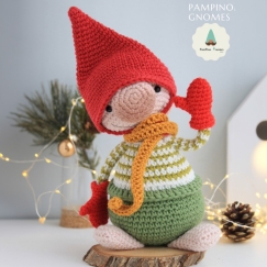 Holiday Elf crochet gnome