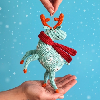 Storm the Deer  amigurumi pattern by Natura Crochet
