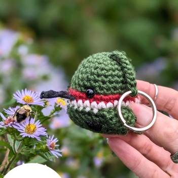 Finn the Hummingbird amigurumi pattern by Cosmos.crochet.qc