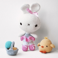 Easter Bunny anChick in an Eggshell amigurumi by Pepika