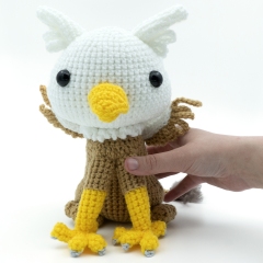 Griffin amigurumi pattern by MevvSan