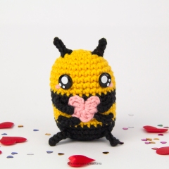 Love Bug amigurumi pattern by Lemon Yarn Creations