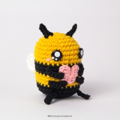 Love Bug amigurumi by Lemon Yarn Creations