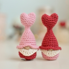 Mini loving gnomes amigurumi pattern by O Recuncho de Jei