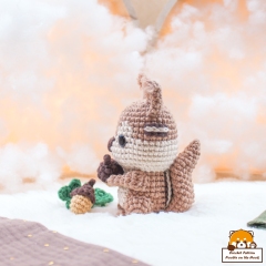 ChubBie - Chip the Squirrel  amigurumi by Noobie On The Hook