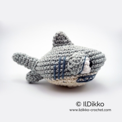 Sharkira amigurumi pattern by IlDikko