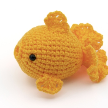 Goldfish amigurumi pattern by MevvSan