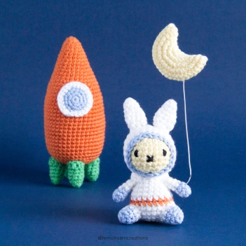 Astro the Space Bunny amigurumi pattern by Lemon Yarn Creations