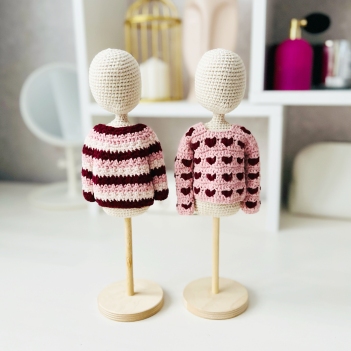 Valentine's Day sweaters amigurumi pattern by Fluffy Tummy