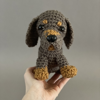 Dachshund Pup amigurumi pattern by CrochetThingsByB