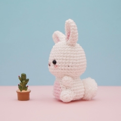 Rabbit - Mini Animals amigurumi by Khuc Cay