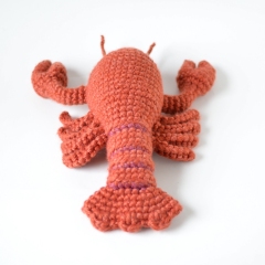 Esther the Lobster amigurumi pattern by Elisas Crochet