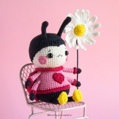 Lizzy the Ladybug amigurumi pattern by Lemon Yarn Creations