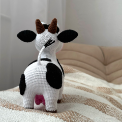 Cow Doris amigurumi pattern by Mommy Patterns