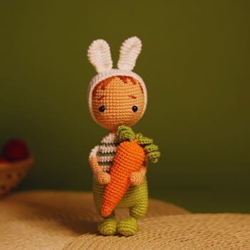 Carl, the rabbit amigurumi amigurumi pattern by yarnacadabra
