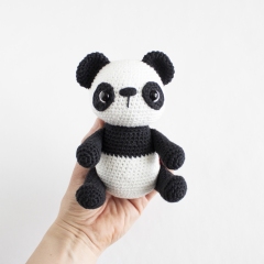 Pip the Panda amigurumi by A Menagerie of Stitches