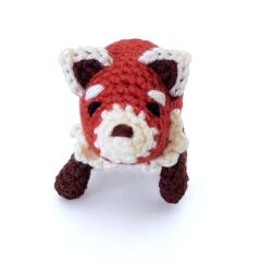 Lian the Lil Red Panda amigurumi by Llama Lou Crochet