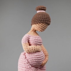 Pregnant Lady amigurumi pattern by StuffTheBody