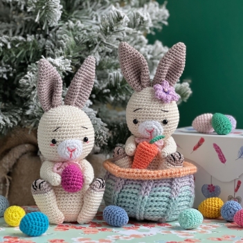 Easter Bunny in basket with eggs amigurumi pattern by RNata