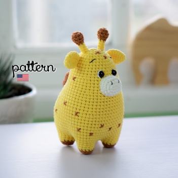 Chubby Giraffe amigurumi pattern by Lennutas
