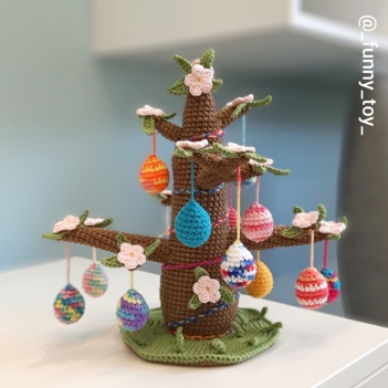 Easter tree  amigurumi pattern by Iryna Zubova