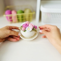 Flower cup amigurumi pattern by Fluffy Tummy