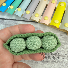 No sew Peas in a Pod amigurumi by Alter Ego Crochet