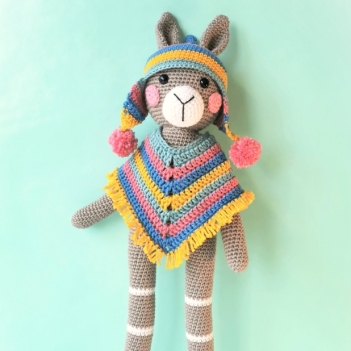 Long Leg Llama Mia  amigurumi pattern by Mrs Milly