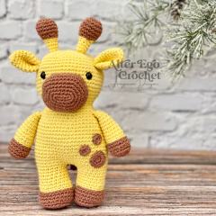 Gloria the Giraffe amigurumi pattern by Alter Ego Crochet