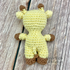 Gabriella the Giraffe amigurumi pattern by Alter Ego Crochet