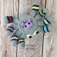 No Sew Spider Surprise Mama amigurumi pattern by Alter Ego Crochet