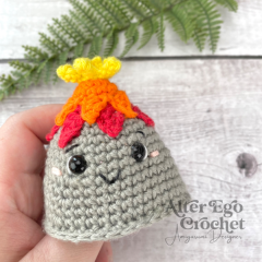 Reversible Volcano amigurumi by Alter Ego Crochet