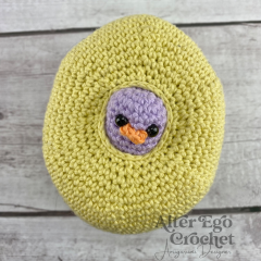 No Sew Duck Surprise Mama amigurumi by Alter Ego Crochet