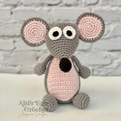 Monty the Mouse amigurumi pattern by Alter Ego Crochet