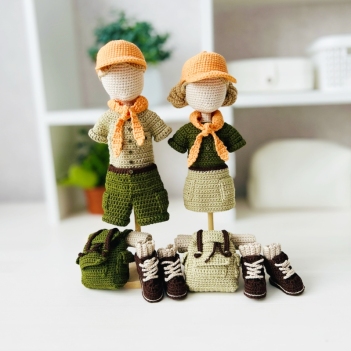 Scouts outfit amigurumi pattern by Fluffy Tummy