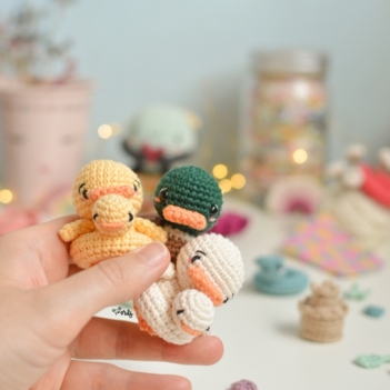 Mini ducks amigurumi pattern by O Recuncho de Jei