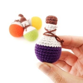 Mini Potion Bottle amigurumi pattern by Stitch by Fay