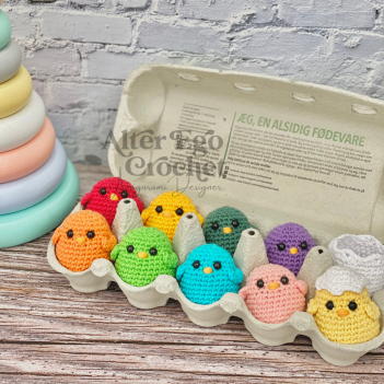 No Sew Chicken in Egg amigurumi pattern by Alter Ego Crochet