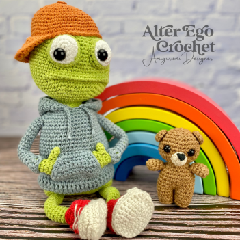 Freddy the Frog amigurumi pattern by Alter Ego Crochet