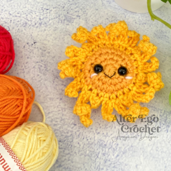 No Sew Mini Sun amigurumi pattern by Alter Ego Crochet