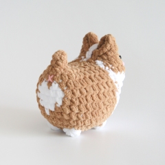 No sew corgi amigurumi pattern by Bigbebez