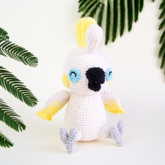 Cleo the Cockatoo amigurumi pattern by Lemon Yarn Creations