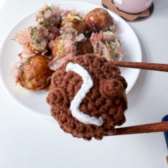 Pig Takoyaki amigurumi pattern by Eweknitss