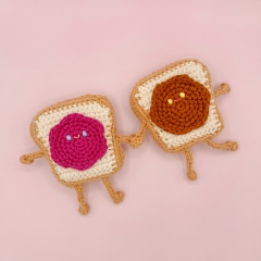 Peanut Butter and Jelly Sandwich amigurumi by Curiouspapaya