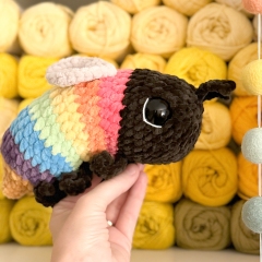 Zuzu the Bumblebee amigurumi pattern by DearJackiStitchery