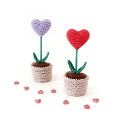 Heart Flower Pot amigurumi by Stitch by Fay