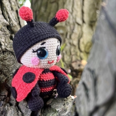 Stripey the Ladybug amigurumi pattern by LovenikaDesign