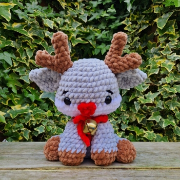 Sprout the reindeer amigurumi pattern by Sweet Fluffy Stitches