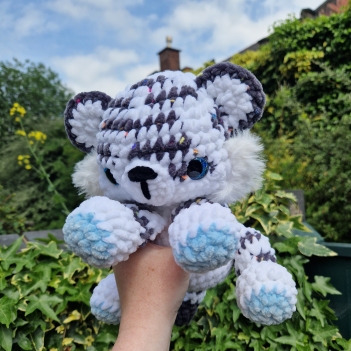 Juniper the White Tiger amigurumi pattern by Sweet Fluffy Stitches